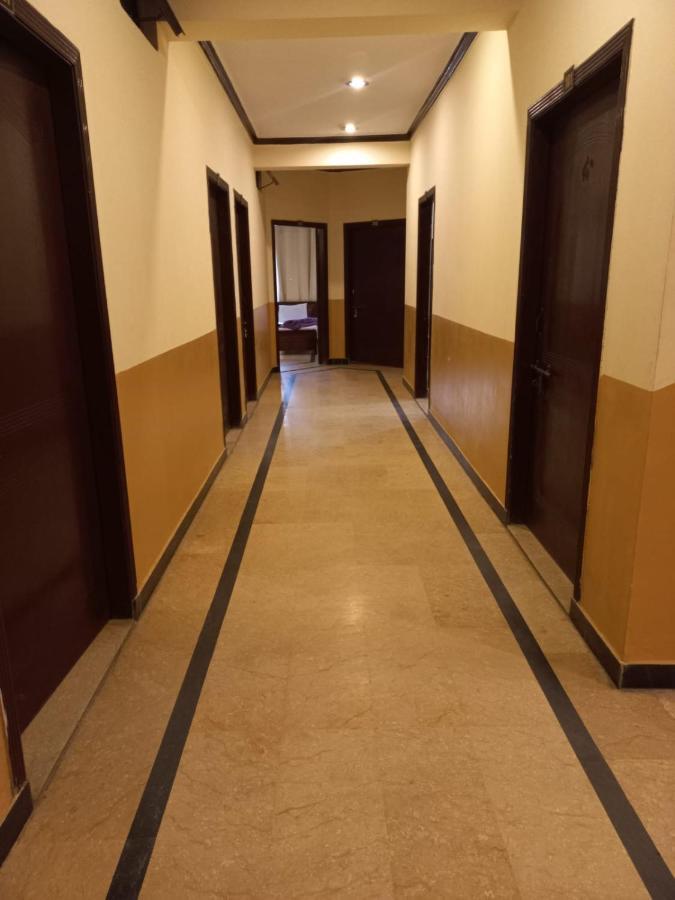 Hotel Tulip Inn Равалпинди Экстерьер фото