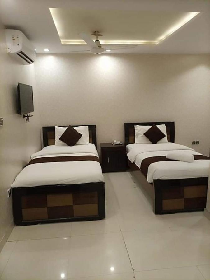 Hotel Tulip Inn Равалпинди Экстерьер фото